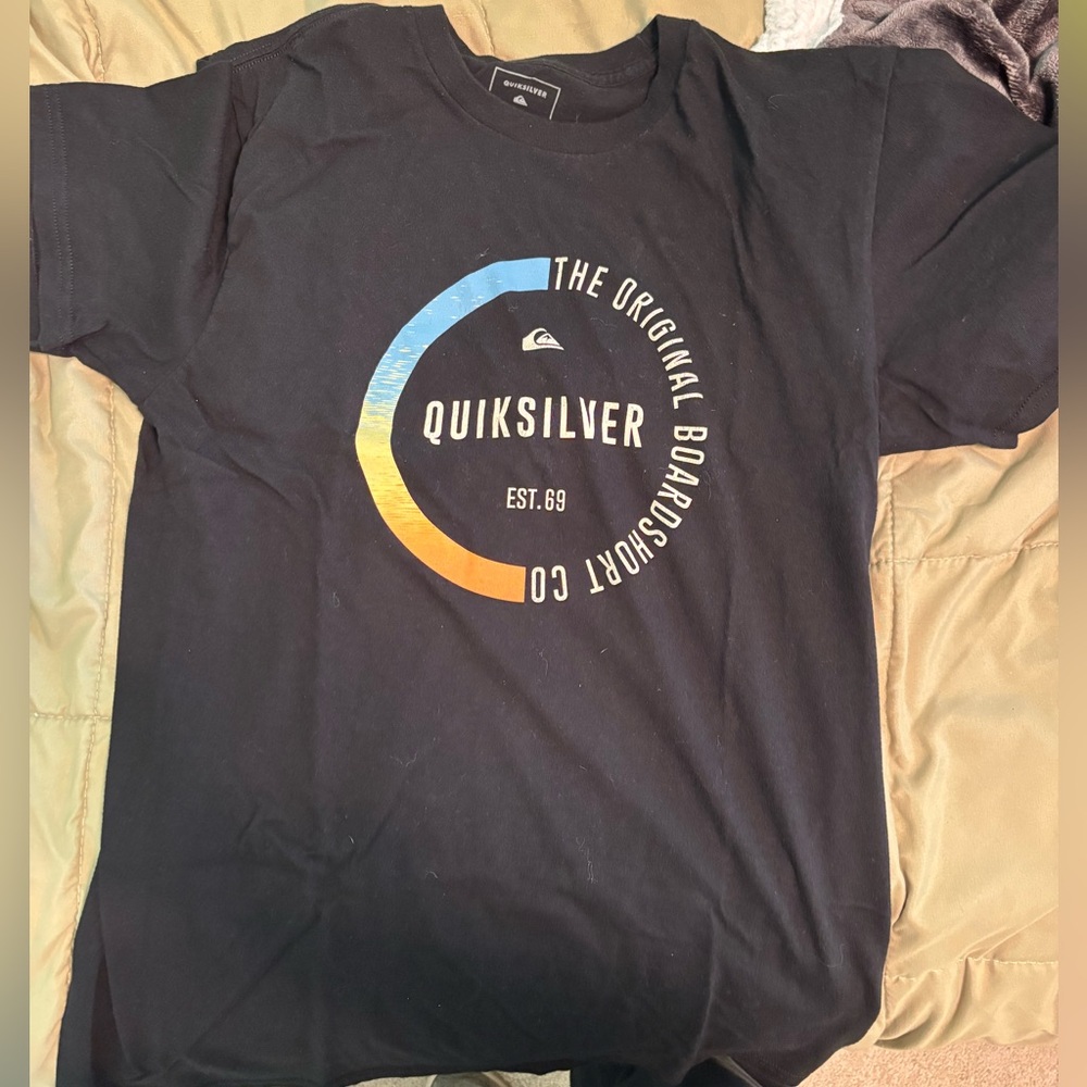 Quiksilver Black Tee with Circular Graphic